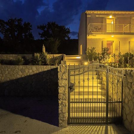 Hedera Estate, Villa Hedera VII ザトン エクステリア 写真