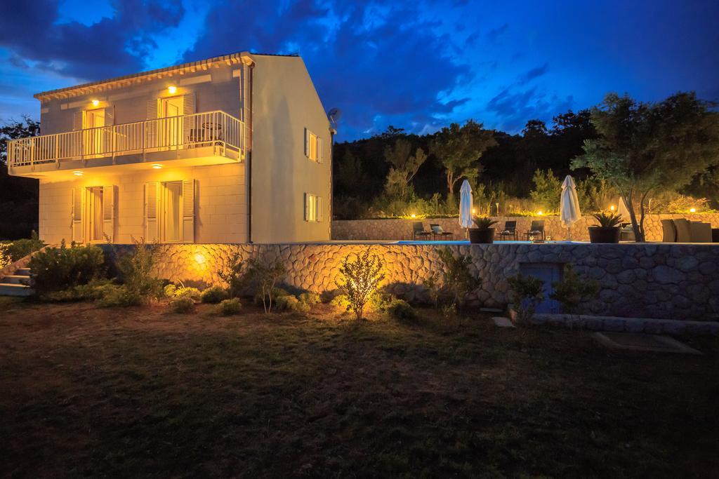Hedera Estate, Villa Hedera VII ザトン エクステリア 写真